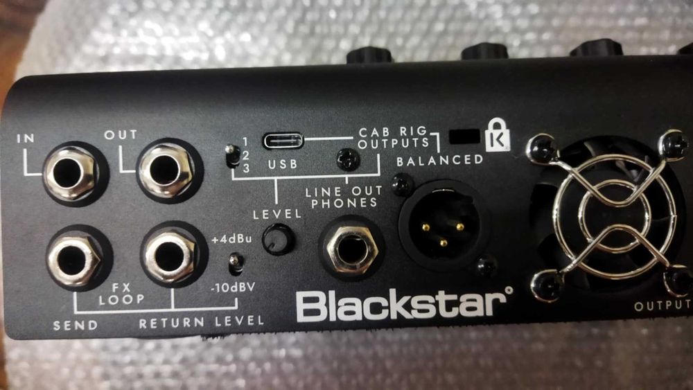 BLACK STAR Amped-3(Педал борд усилвател)