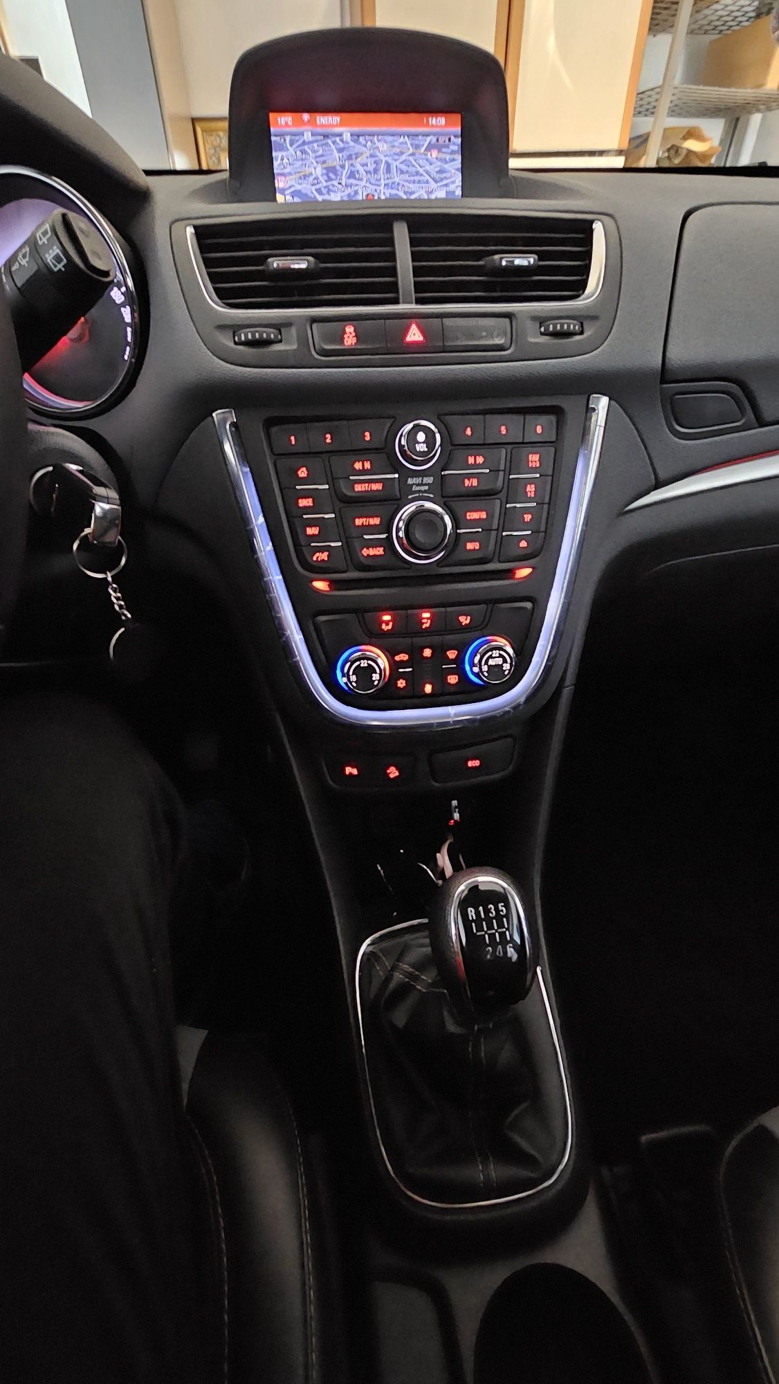 Опел Мока Opel Mokka 1.7CDTI ръчка реални км. навигация камера топ