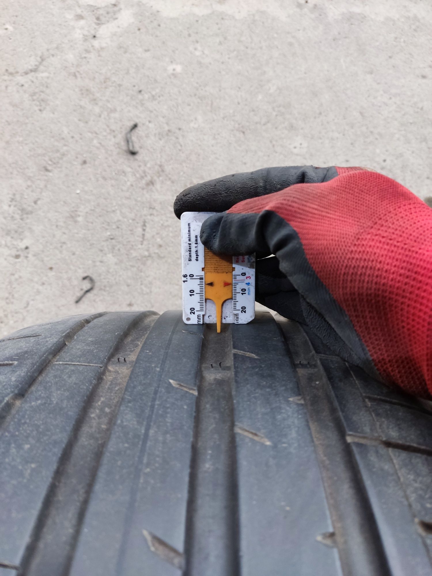 255/45/19 летни Hankook