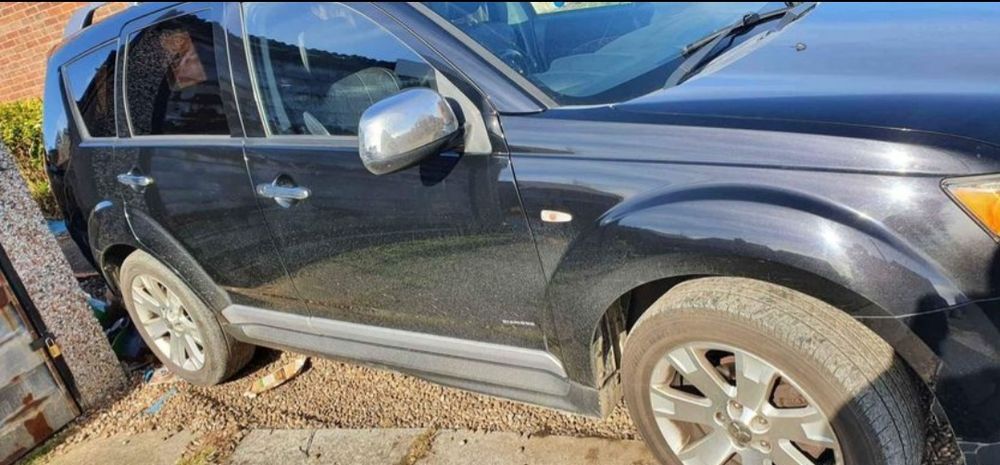 Dezmembrez Mitsubishi Outlander 4x4 2.2 156 cp 4HN