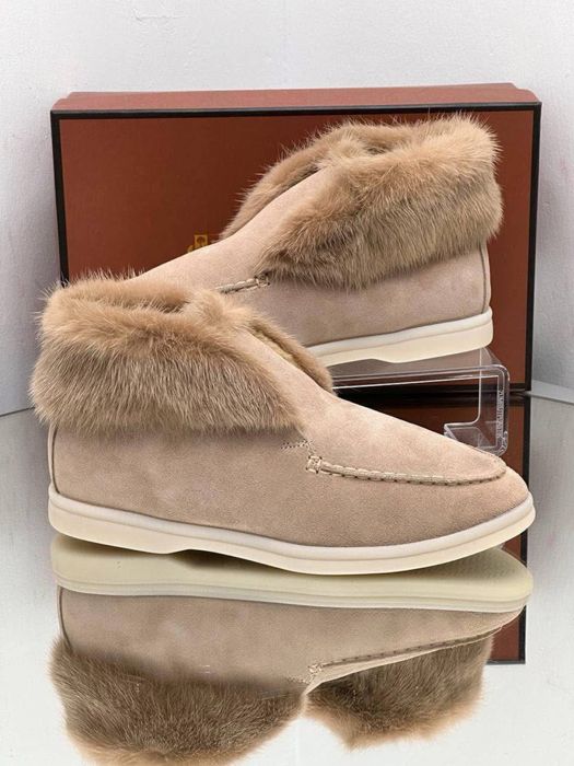 Лоуфъри Loro Piana