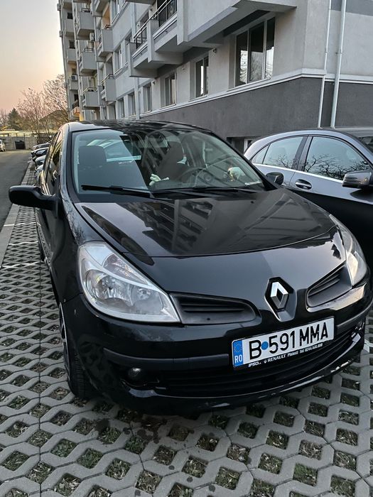 Renault clio 3 negru