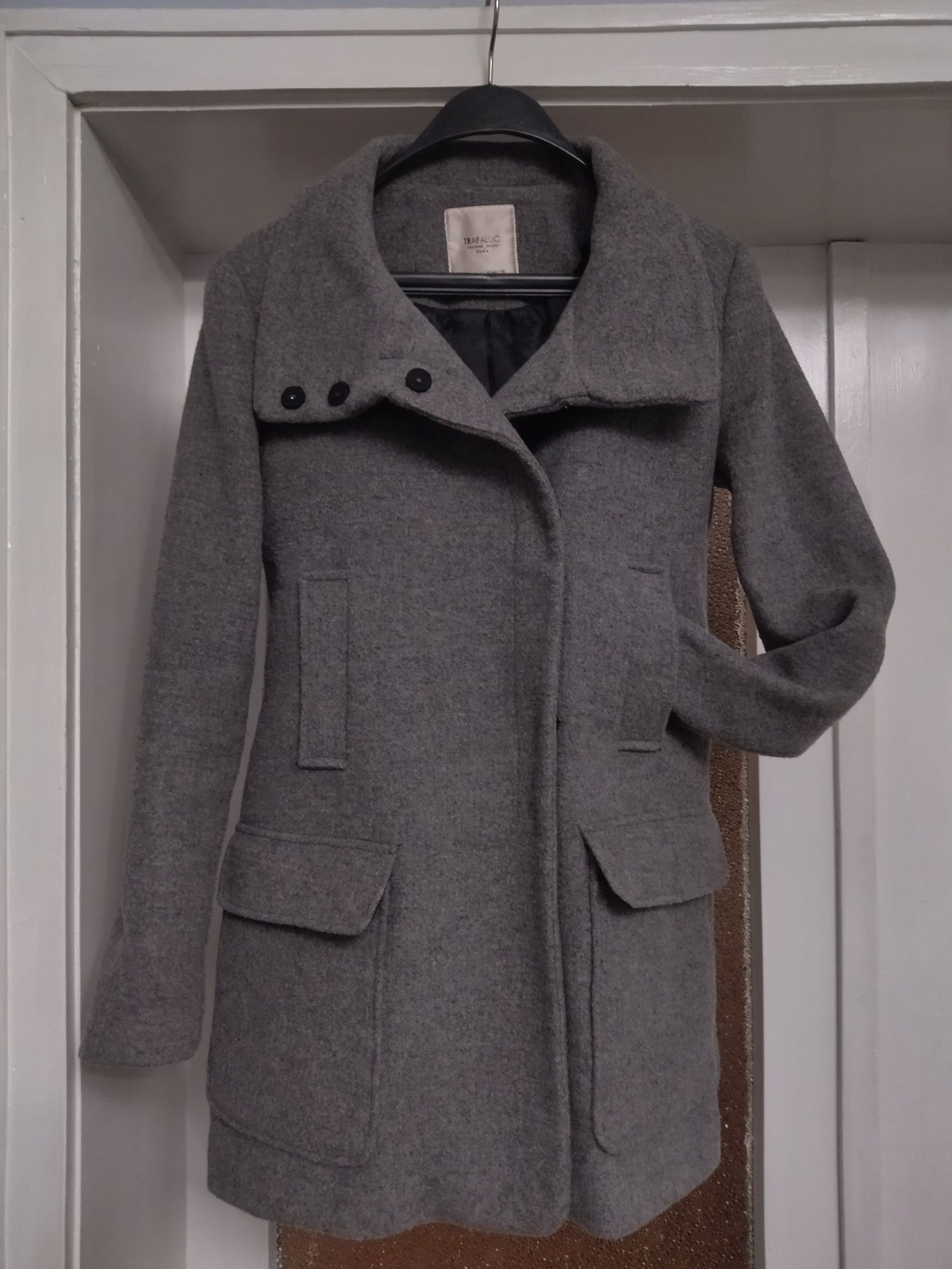 Зимно палто Zara