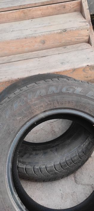 зимние шины Triangle 2 шт за 18к