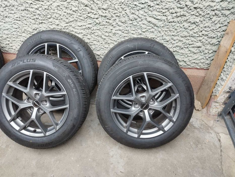 Brigestone M+S Iarna-215 60 17 cu Jante Borbet Aluminiu (Duster)