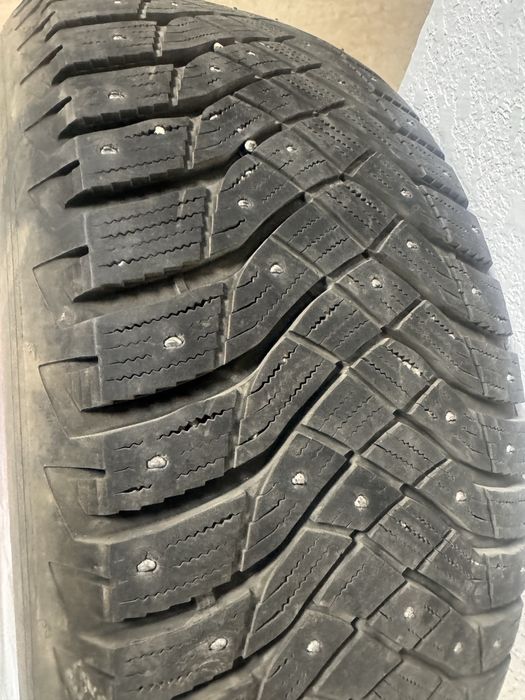 Продам шины R17 285/65 почти новые в конце сезоны покупал
