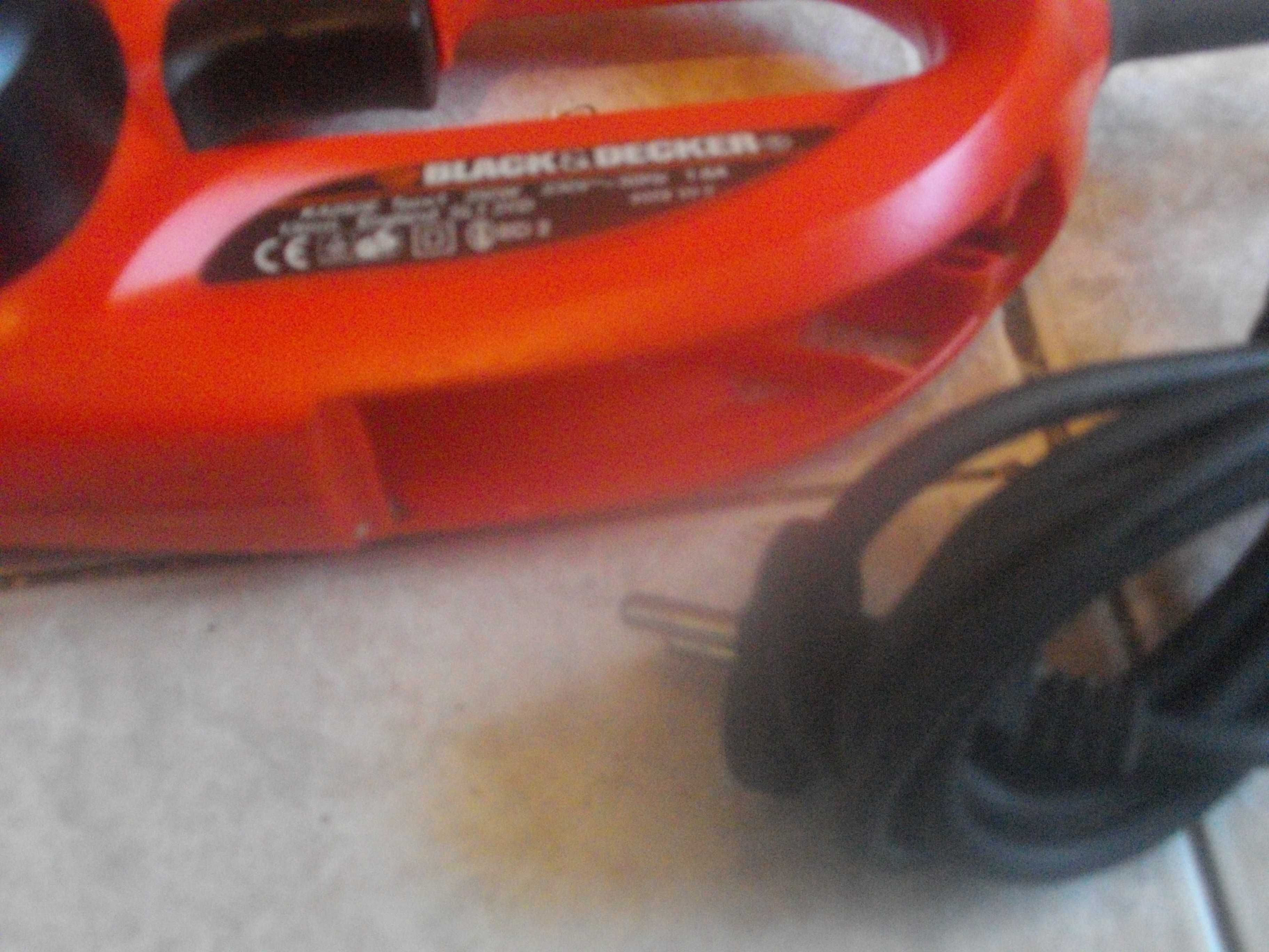 Black Decker KA29-Англ.Мини Лентов Шлайф-Ел.Пила-Шлайфане Трудни Места