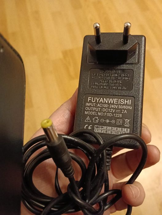 Camera web Trust/încărcătoare telefon/tabletă