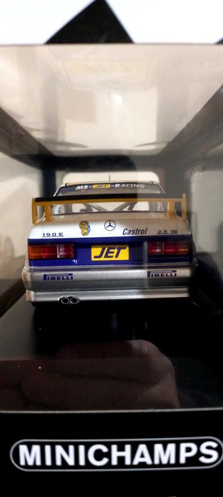 Mercedes 190 E 2.5 -16 Evo 1  1:18  MINICHAMPS