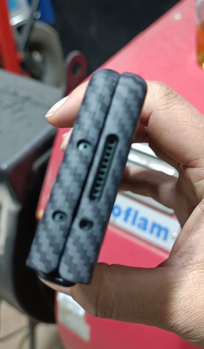 Продам Внутренний экран не работает торг уместен