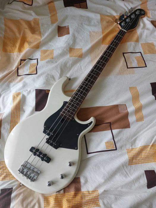 Vand/Schimb Chitara bass Yamaha BB234 VW