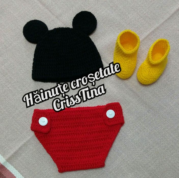 Costumas crosetat manual sedinta foto botez Mickey Mouse