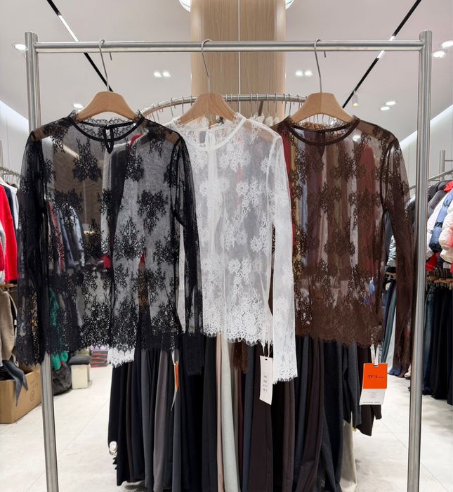 Продам новую блузку черную размер Л