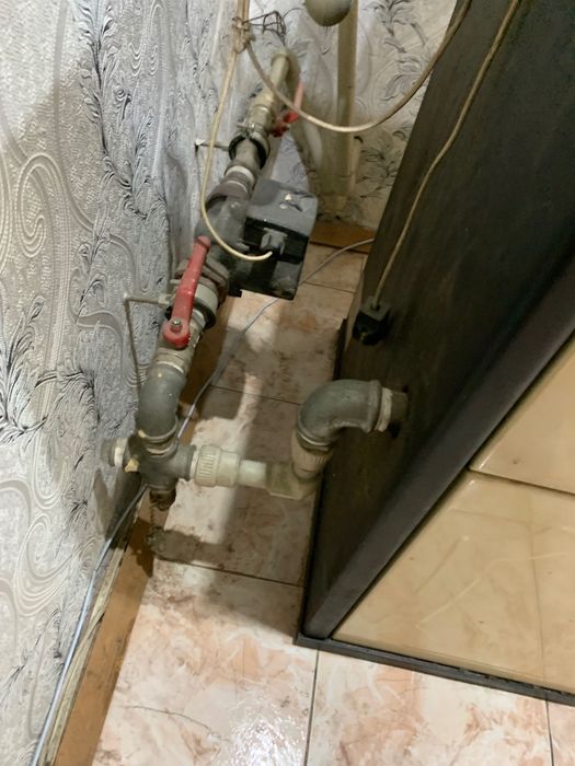 камина отоплителна с водонагревател на твърдо гориво прити C3B17