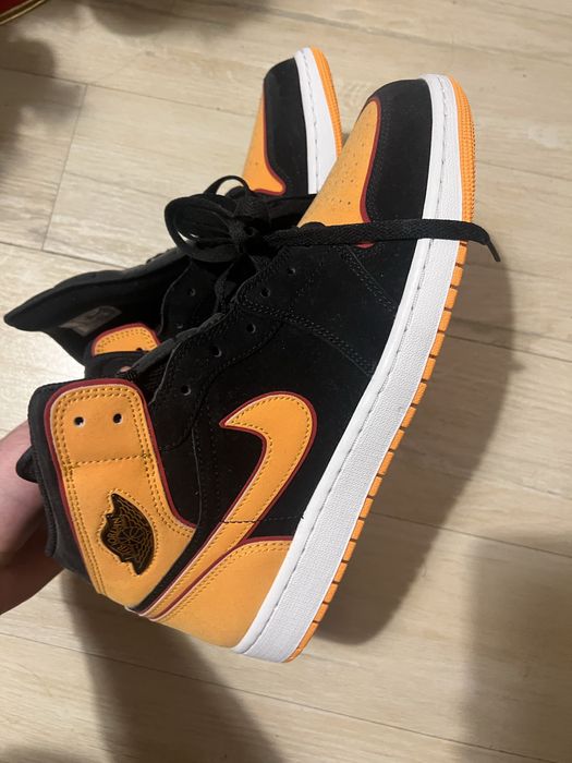 Ghete Jordan 1 Mid barbati