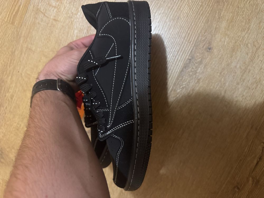 Jordan 1 Low Black Phantom
