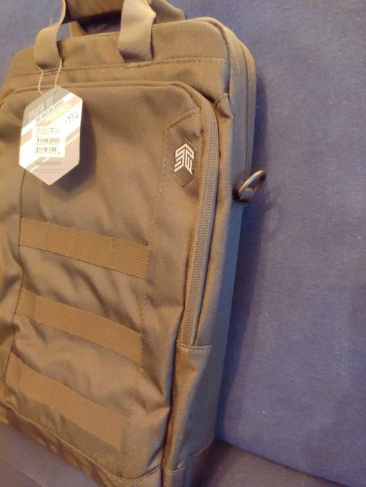 НОВА черна чанта за лаптоп 13"-14" на STM GOODS