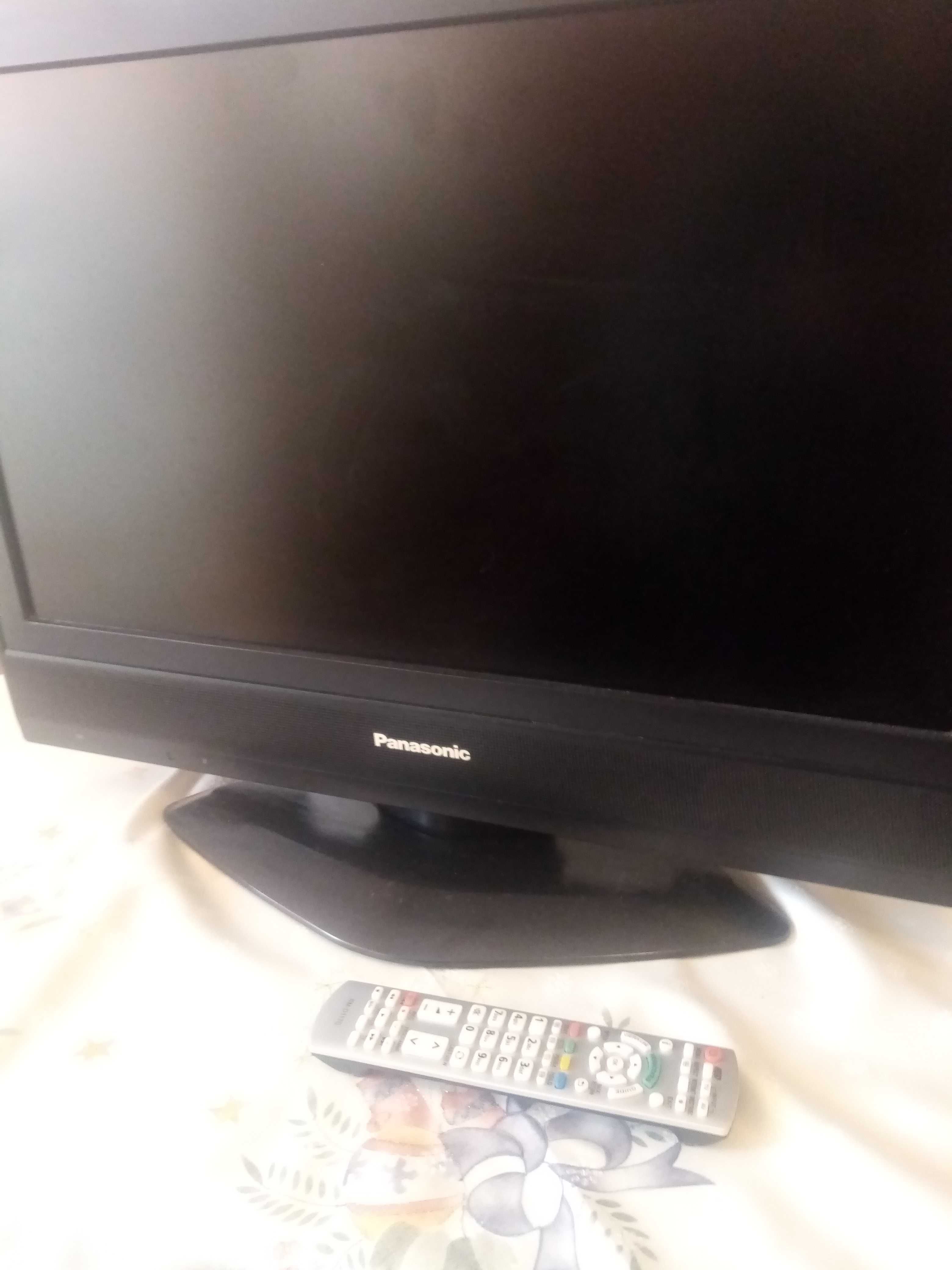 Vând televizor plasma Panasonic VIERA