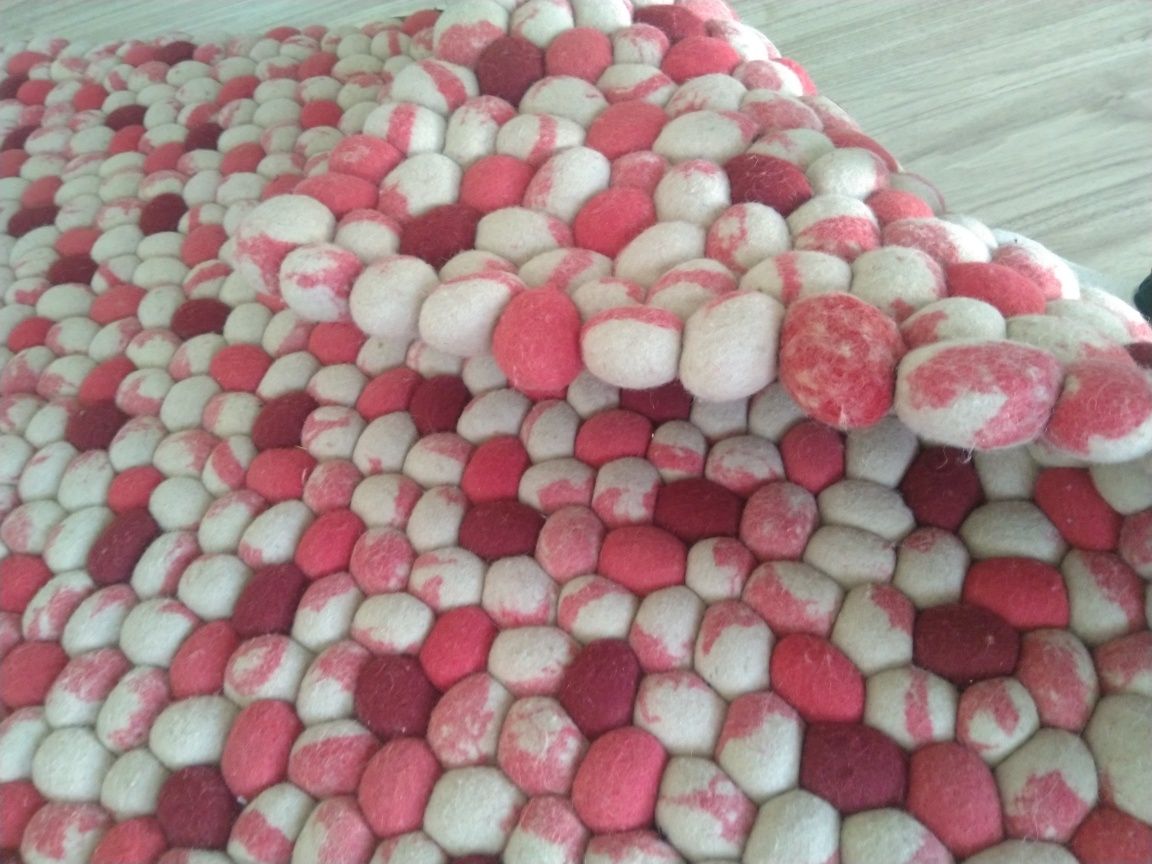 Covor gros roz lana