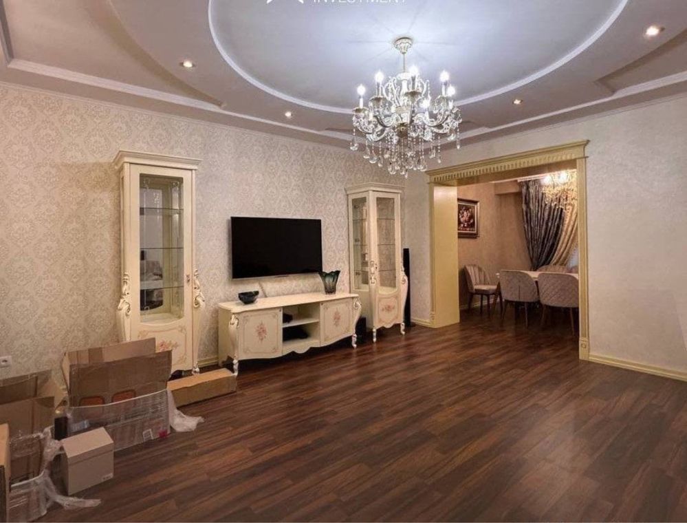 Аренда м. Космонавтов Ю. Раджаби 3/1/4 90м2 Евроремонт с обстновкой