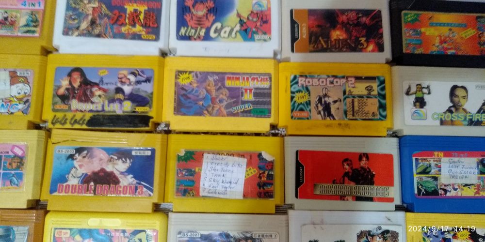 Lot 29 dischete , casete joc  Terminator Sega etc