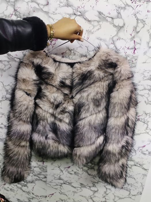 Vând Blană de dama