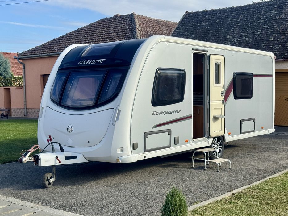 Vând sau Schimb Rulota SWIFT CONQUEROR 570 An 2011 Înmatriculata in Ro