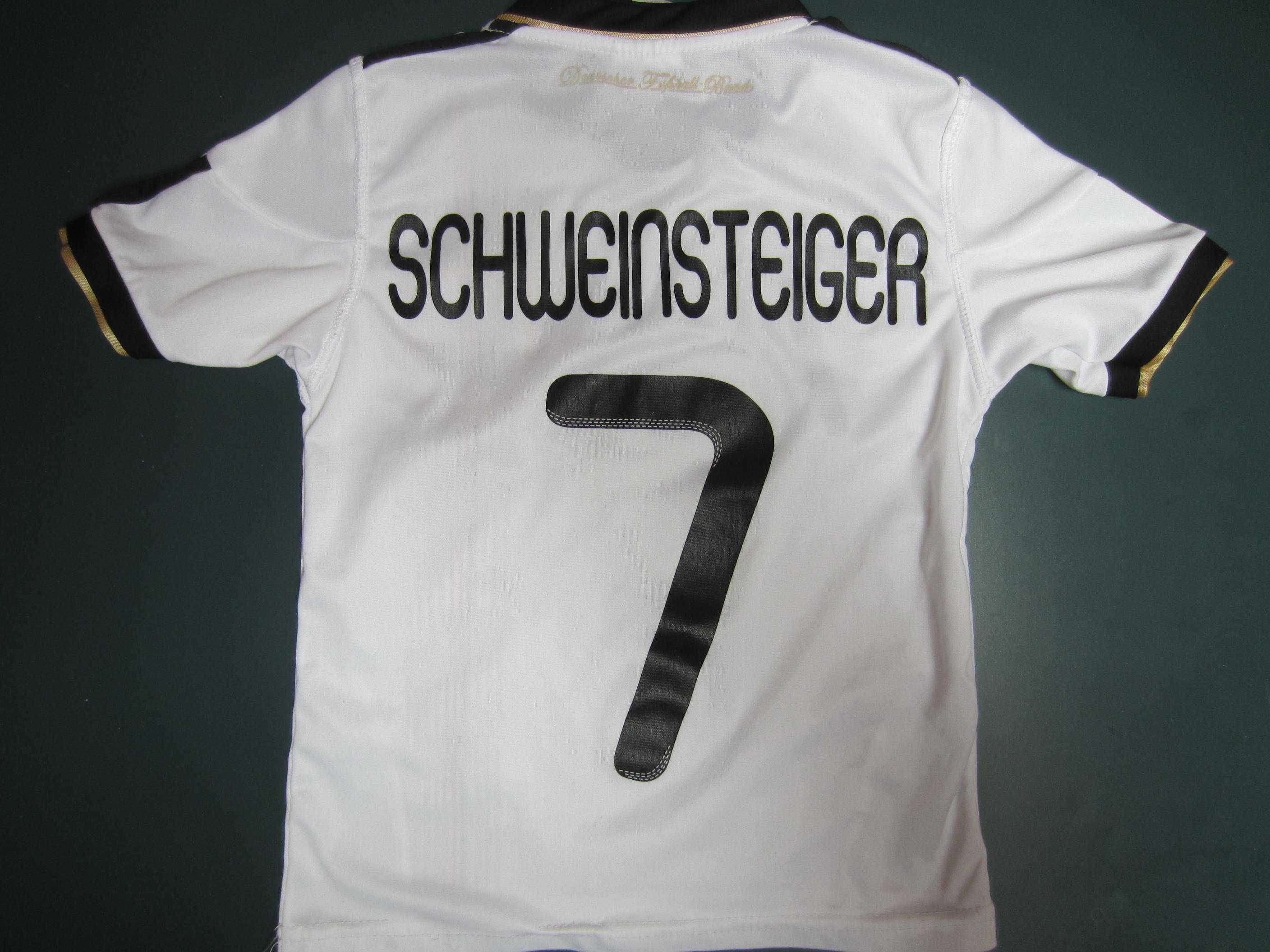 Tricou fotbal copil Schweinsteiger, Germania, masura 104, stare f.buna