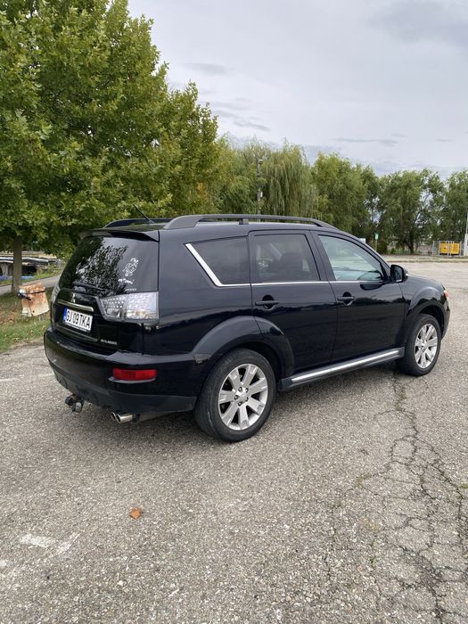 Mitsubishi outlander 2.2 d automata 4x4 primul proprietar