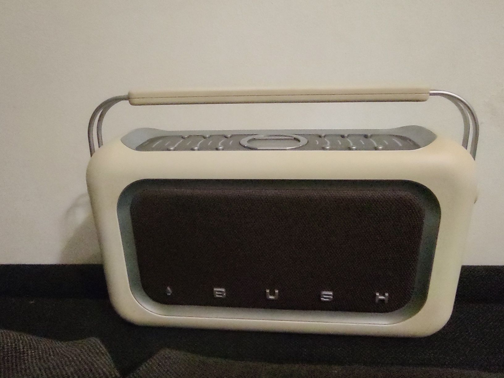 Bush TR2003DAB Stereo Digital Radio