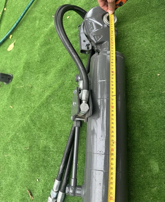 Cuplă si tiranti centrali hidraulic