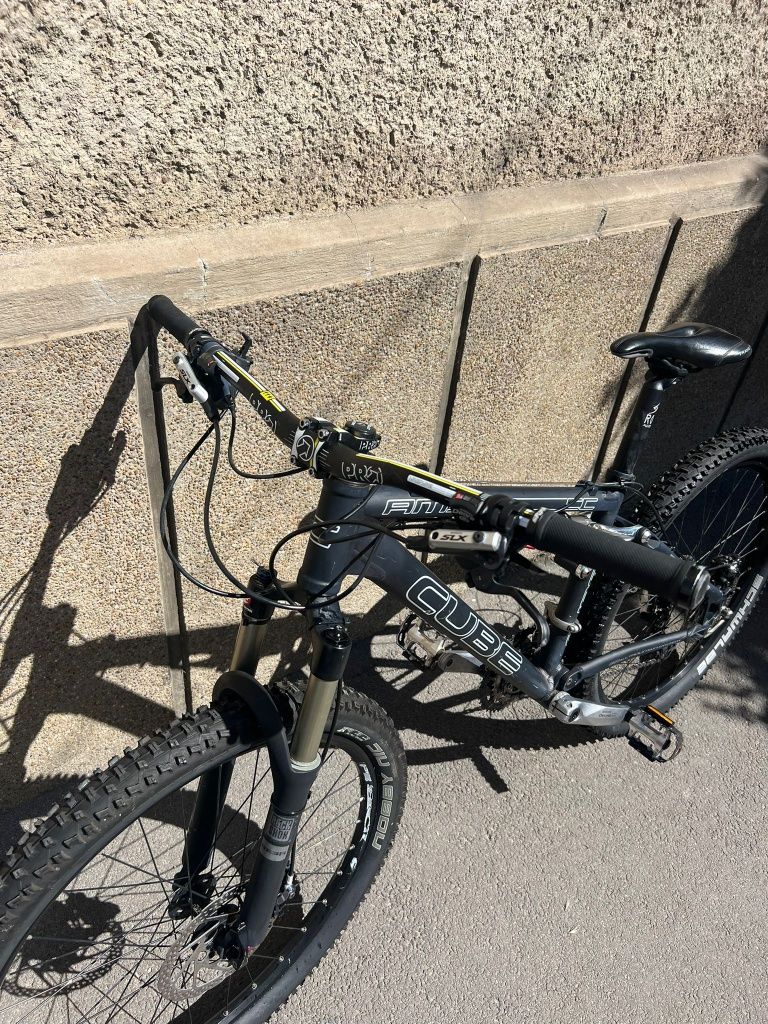 Vand Bicicleta Mountainbike Cube full suspension 26"  stare ca si noua