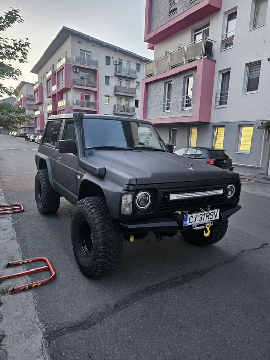 Vând Nisan Patrol  Y 60  motor BMW M57