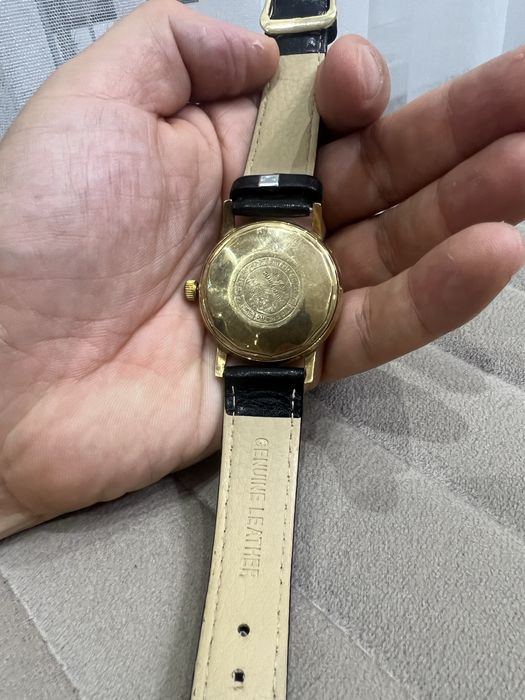 Часы золото . Винтаж . Cadillac