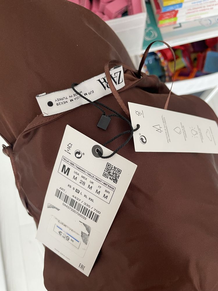 Rochie NOUA midi ZARA mocha mousse maro M satinata cu spatele gol