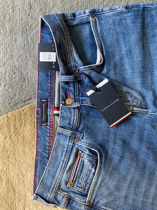 Дънки "Tommy Hilfiger"