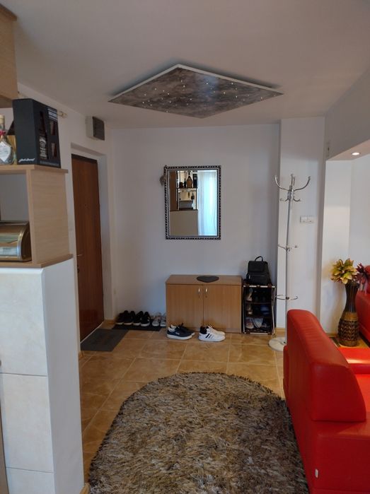 Proprietar vand apartament cu doua camere si pivnita Sibiu