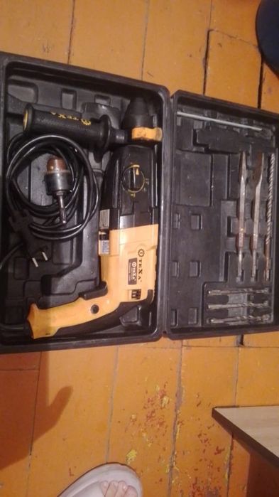 Продам перфоратор