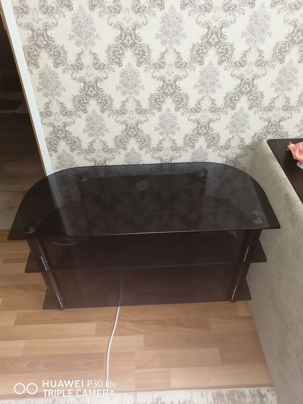 Продам стеклянную полку