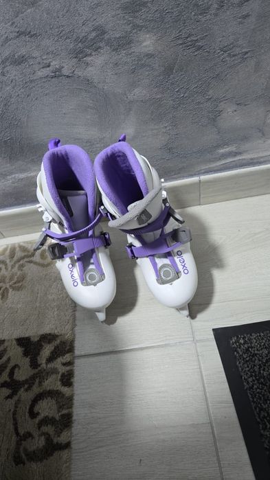 Vând patine reglabile