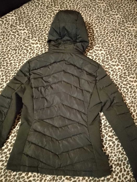 Vând Geaca neagra de damă ms, S.