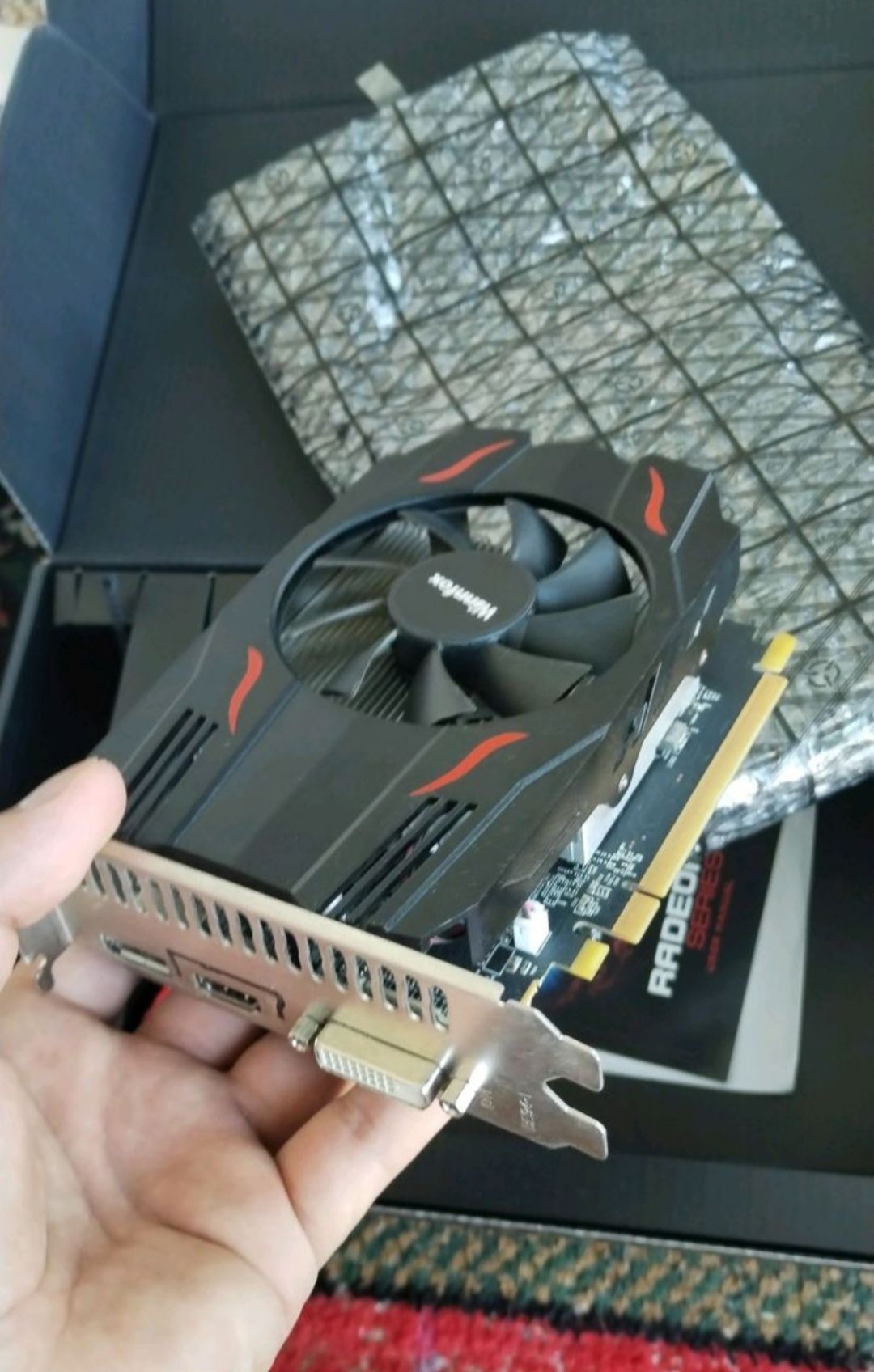 Videokarta rx 550 / blok pitaniya xpower 600