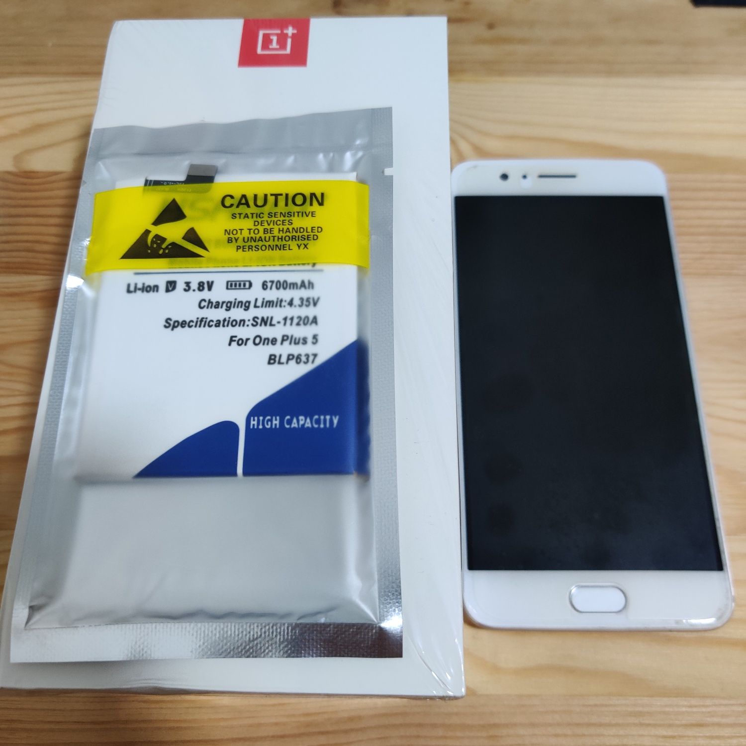 Легендарный смартфон OnePlus 5 8/128 в золотом цвете и идеальном сост.