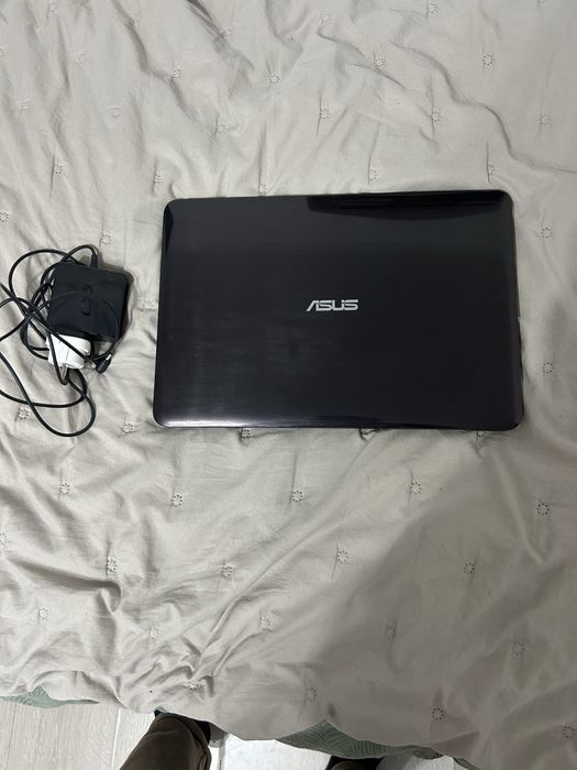 laptop i7 , Ram 8Gb, 1 Tb, 2.90 GHz turbo