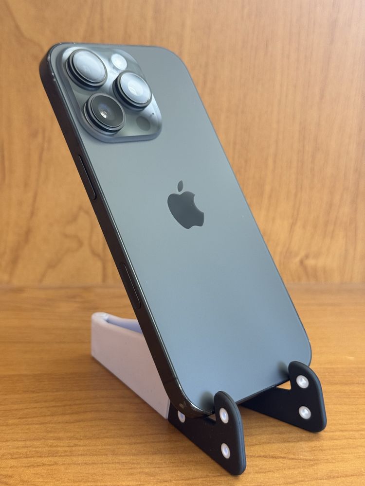 IPhone 16 Pro - 256GB , 100 battry