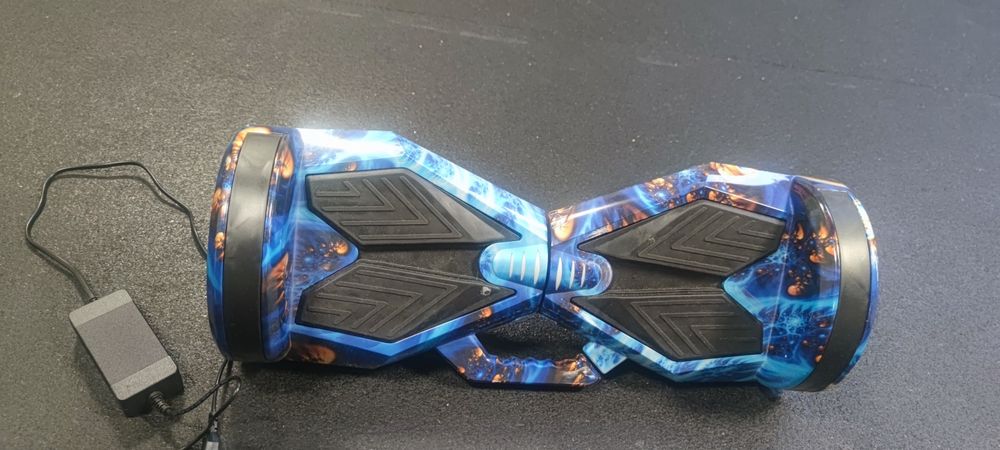 Продавам Ховърборд 8 инча Космос Син
