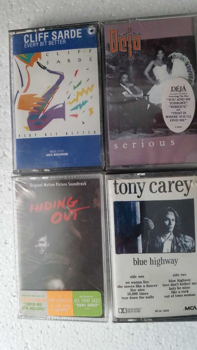 caseta audio cu muzica sigilata