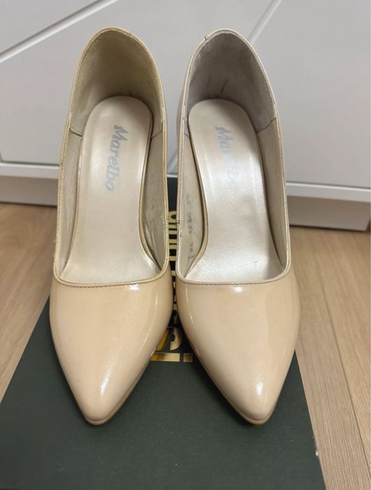 Pantofi stiletto crem piele lacuita 35