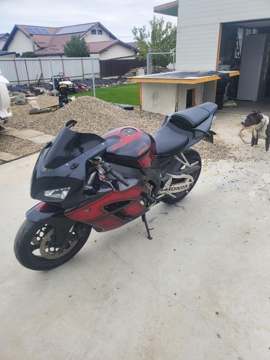 Se vinde CBR 1000rr din 2005 model sc 57 

Cauza vânzării este lipsa d