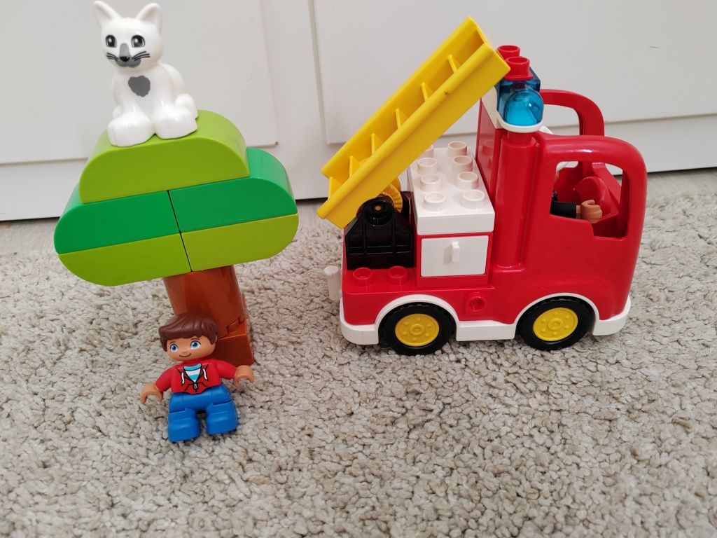 Lego Duplo 10901 mașina de pompieri